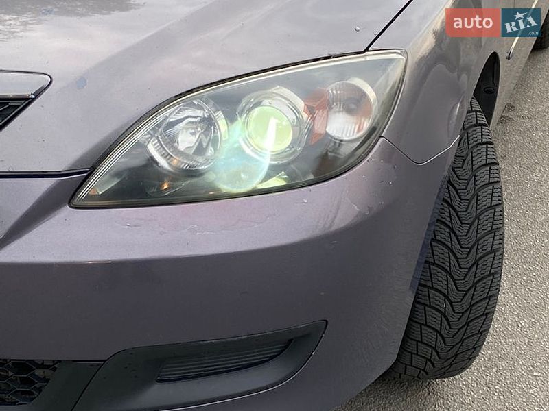 Хэтчбек Mazda 3 2006 в Каменском