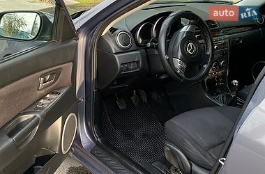 Хэтчбек Mazda 3 2006 в Каменском