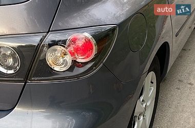 Хэтчбек Mazda 3 2006 в Каменском