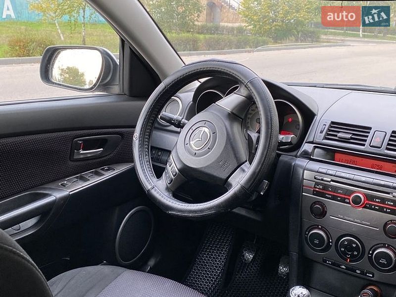 Хэтчбек Mazda 3 2006 в Каменском