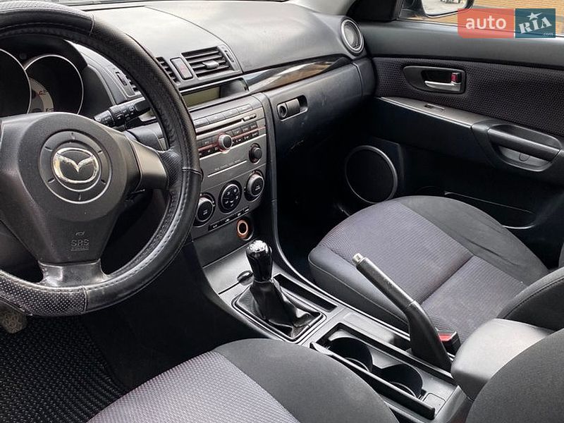 Хэтчбек Mazda 3 2006 в Каменском