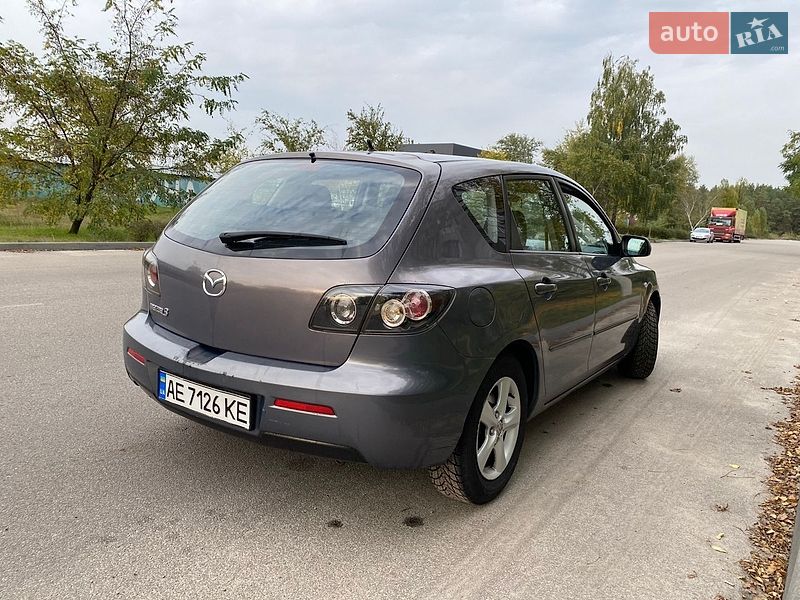 Хэтчбек Mazda 3 2006 в Каменском