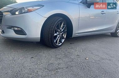 Mazda 3  2017