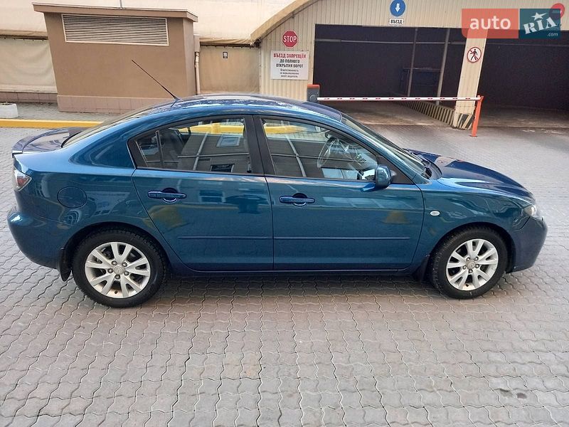 Седан Mazda 3 2006 в Одессе