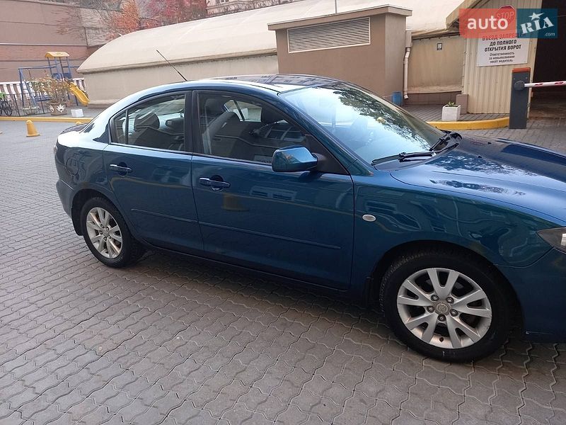 Седан Mazda 3 2006 в Одессе