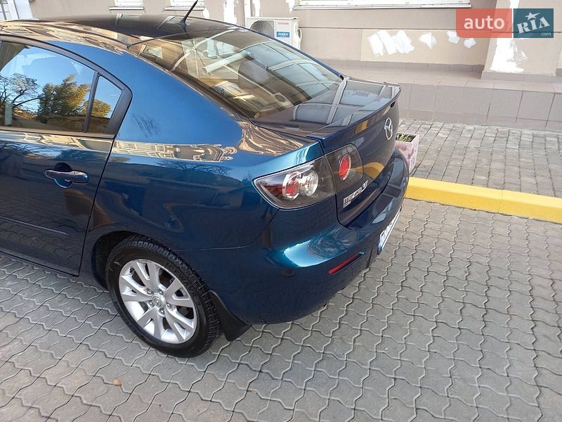 Седан Mazda 3 2006 в Одессе
