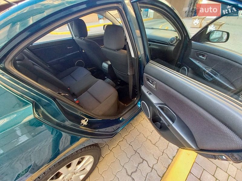 Седан Mazda 3 2006 в Одессе