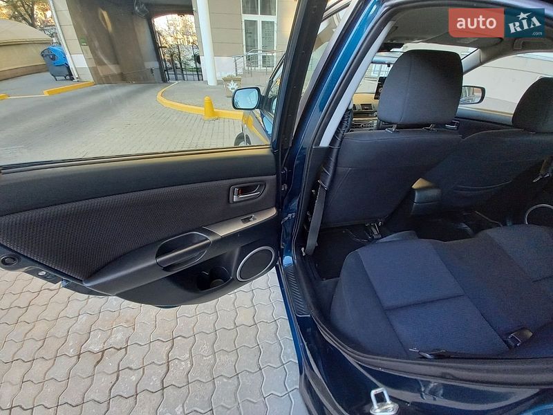 Седан Mazda 3 2006 в Одессе