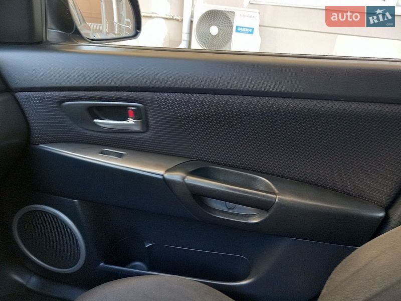 Седан Mazda 3 2006 в Одессе