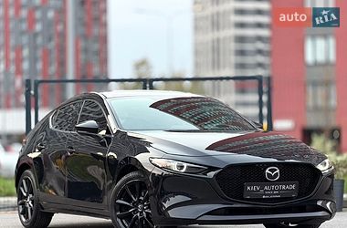 Mazda 3  2022