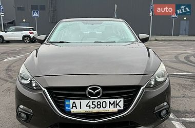 Седан Mazda 3 2016 в Боярке