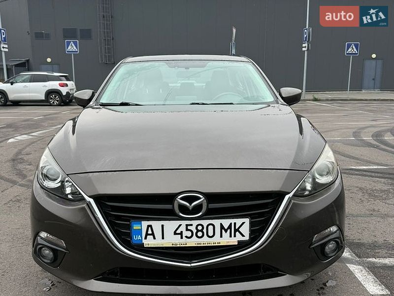 Седан Mazda 3 2016 в Боярке