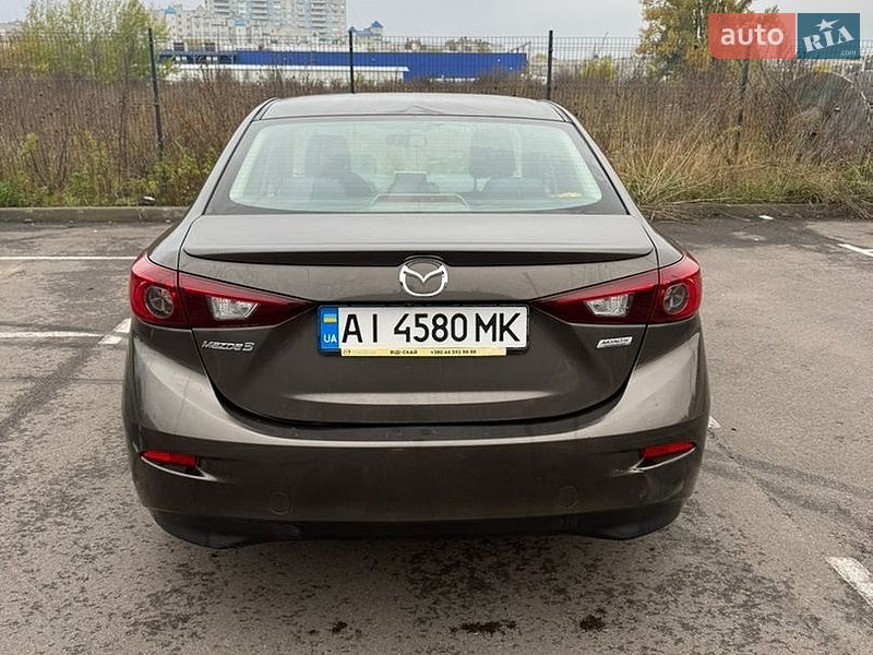Седан Mazda 3 2016 в Боярке