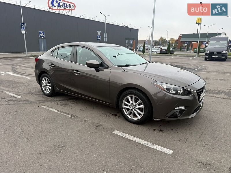 Седан Mazda 3 2016 в Боярке