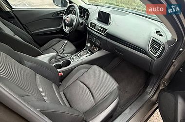 Седан Mazda 3 2016 в Боярке