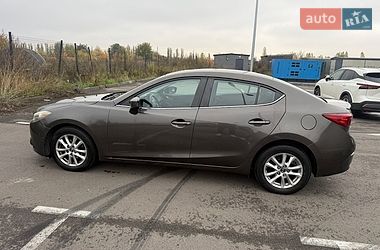 Седан Mazda 3 2016 в Боярке