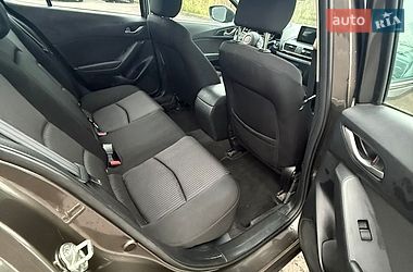 Седан Mazda 3 2016 в Боярке
