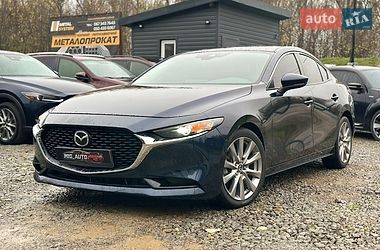 Седан Mazda 3 2019 в Івано-Франківську