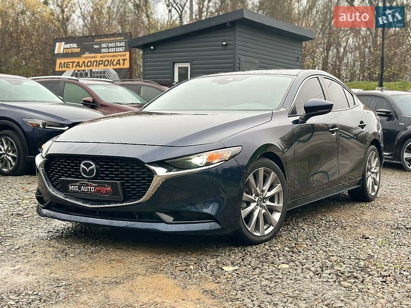 Седан Mazda 3 2019 в Івано-Франківську