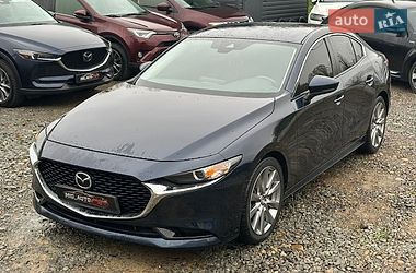Седан Mazda 3 2019 в Івано-Франківську