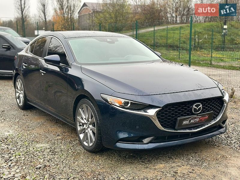 Седан Mazda 3 2019 в Івано-Франківську
