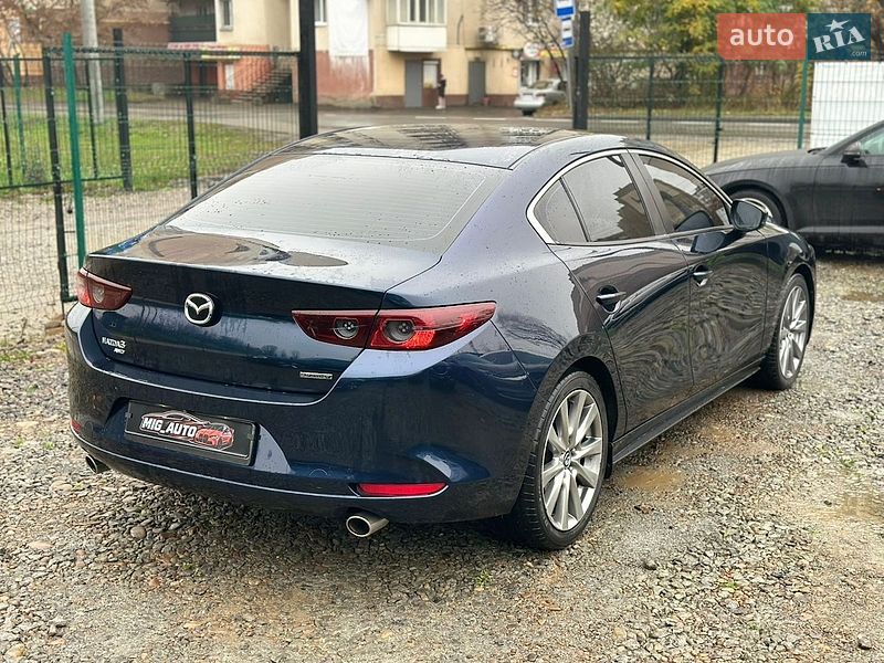 Седан Mazda 3 2019 в Івано-Франківську