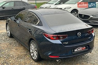 Седан Mazda 3 2019 в Івано-Франківську