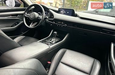 Седан Mazda 3 2019 в Івано-Франківську