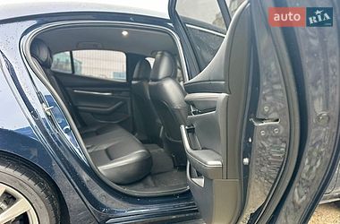 Седан Mazda 3 2019 в Івано-Франківську