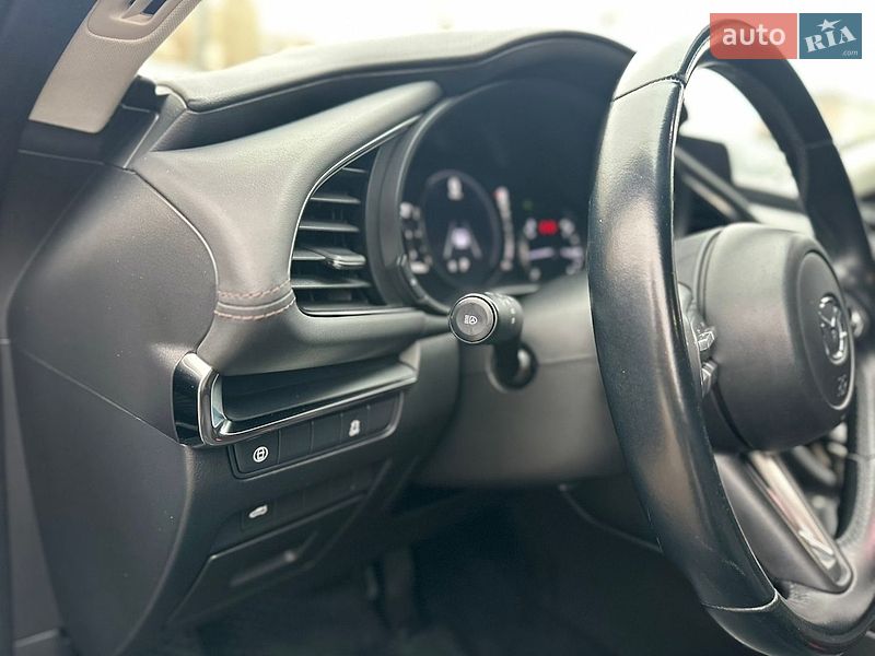 Седан Mazda 3 2019 в Івано-Франківську