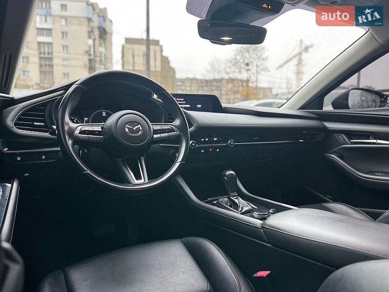 Седан Mazda 3 2019 в Івано-Франківську