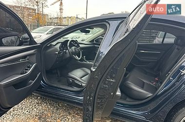 Седан Mazda 3 2019 в Івано-Франківську