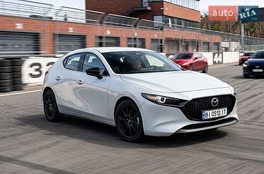 mazda 3 2024 в Кременчуг от профессионального продавца Andriy