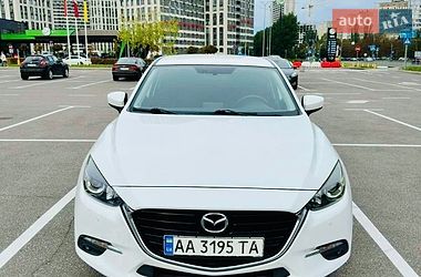 Mazda 3  2016