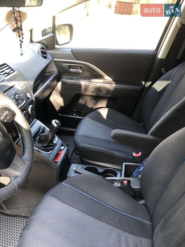 Минивэн Mazda 5 2011 в Киеве