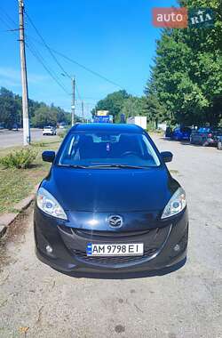 Mazda 5  2011