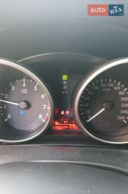 Mazda 5  2011