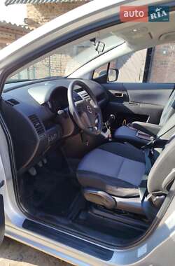 Mazda 5  2006