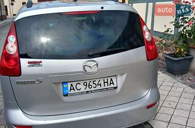 Mazda 5  2005