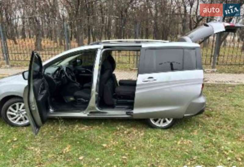 Минивэн Mazda 5 2014 в Павлограде