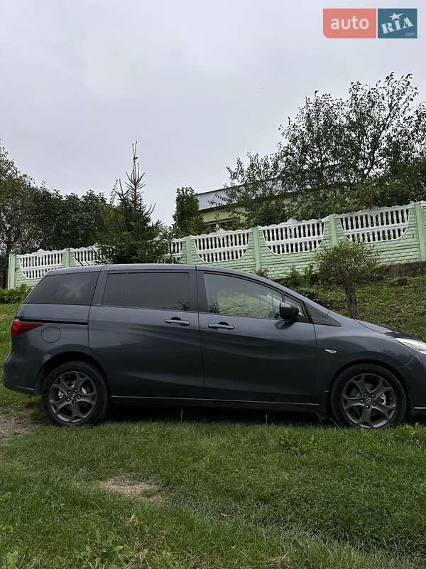 Мінівен Mazda 5 2011 в Києві
