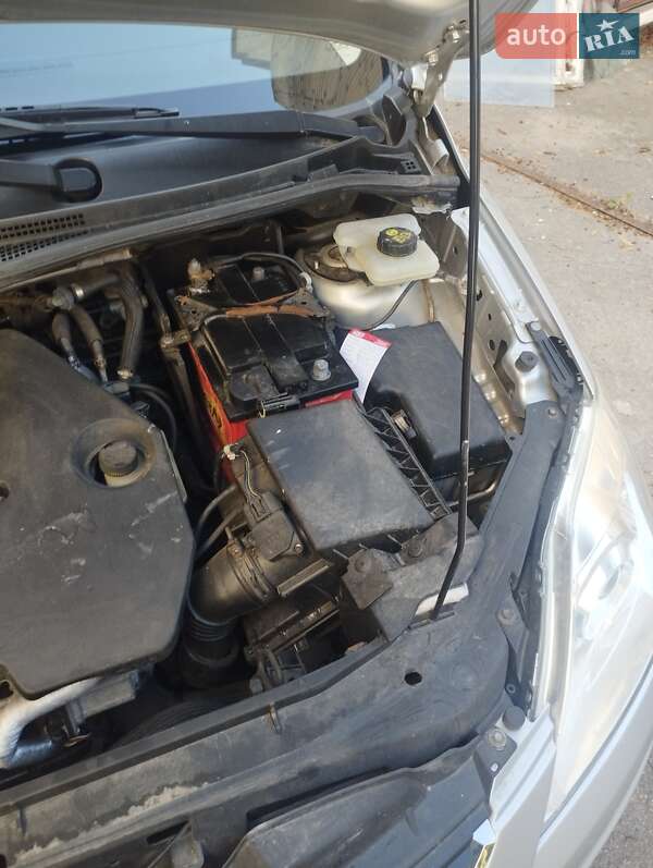 Mazda 5 2008