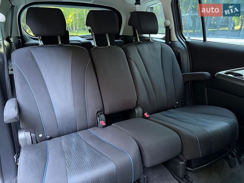 Минивэн Mazda 5 2011 в Тернополе