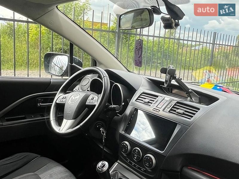 Мінівен Mazda 5 2011 в Луцьку
