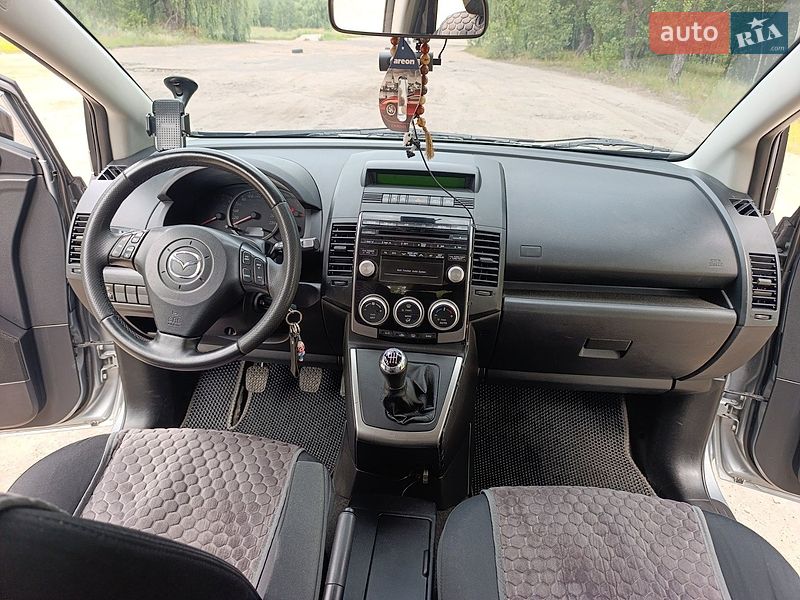 Мінівен Mazda 5 2010 в Охтирці