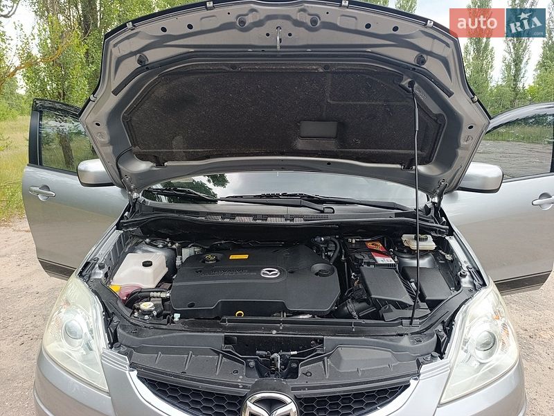 Мінівен Mazda 5 2010 в Охтирці