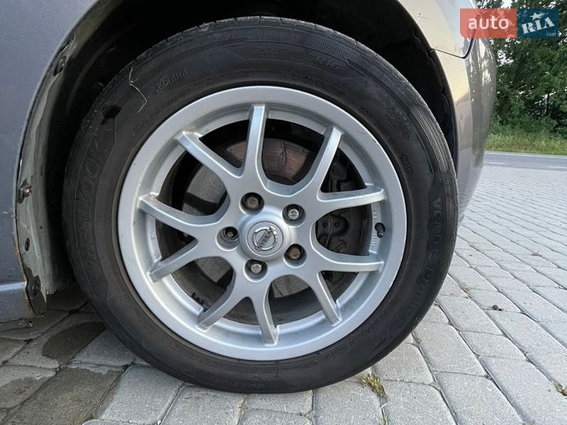 Минивэн Mazda 5 2007 в Снятине