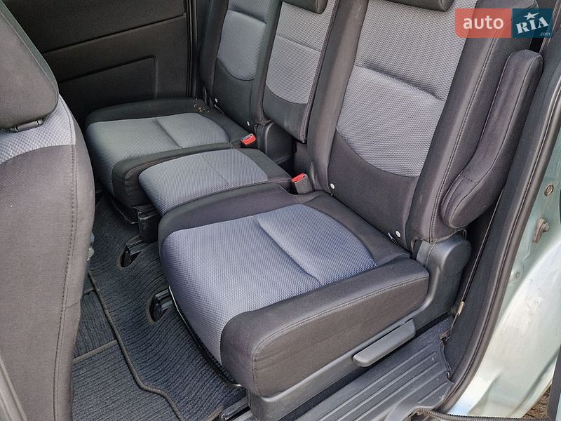Мінівен Mazda 5 2006 в Києві фото 10 Мінівен Mazda 5 2006 в Києві