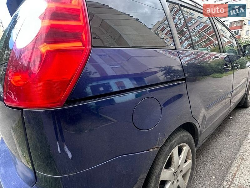 Минивэн Mazda 5 2007 в Киеве
