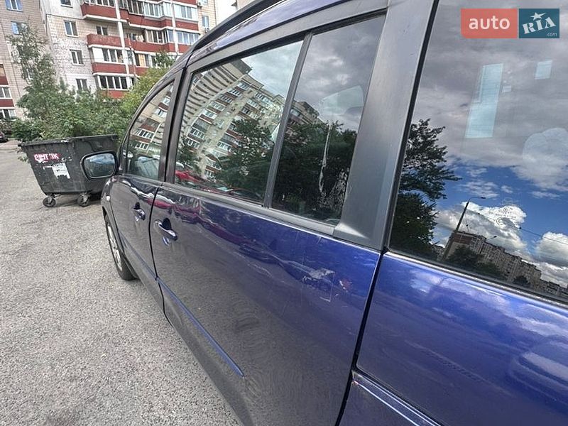 Минивэн Mazda 5 2007 в Киеве